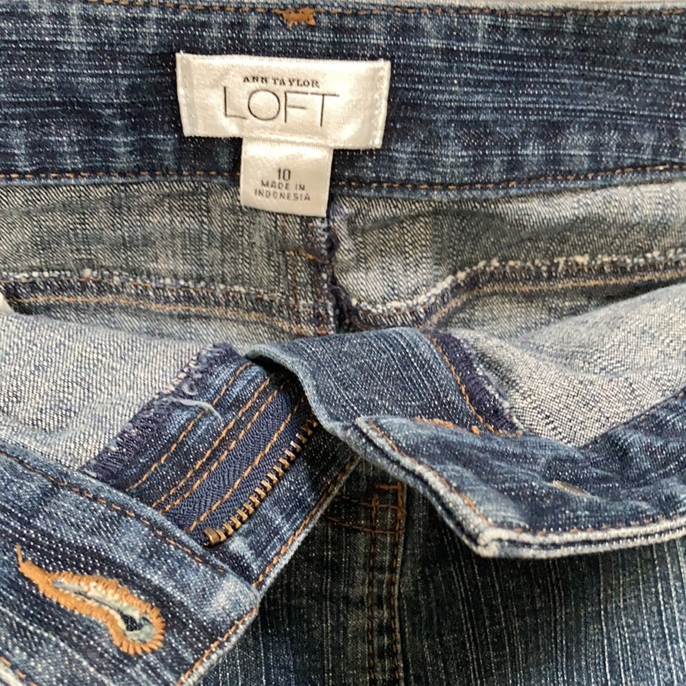 ANN TAYLOR LOFT JEAN SKIRT - Picture 3 of 8